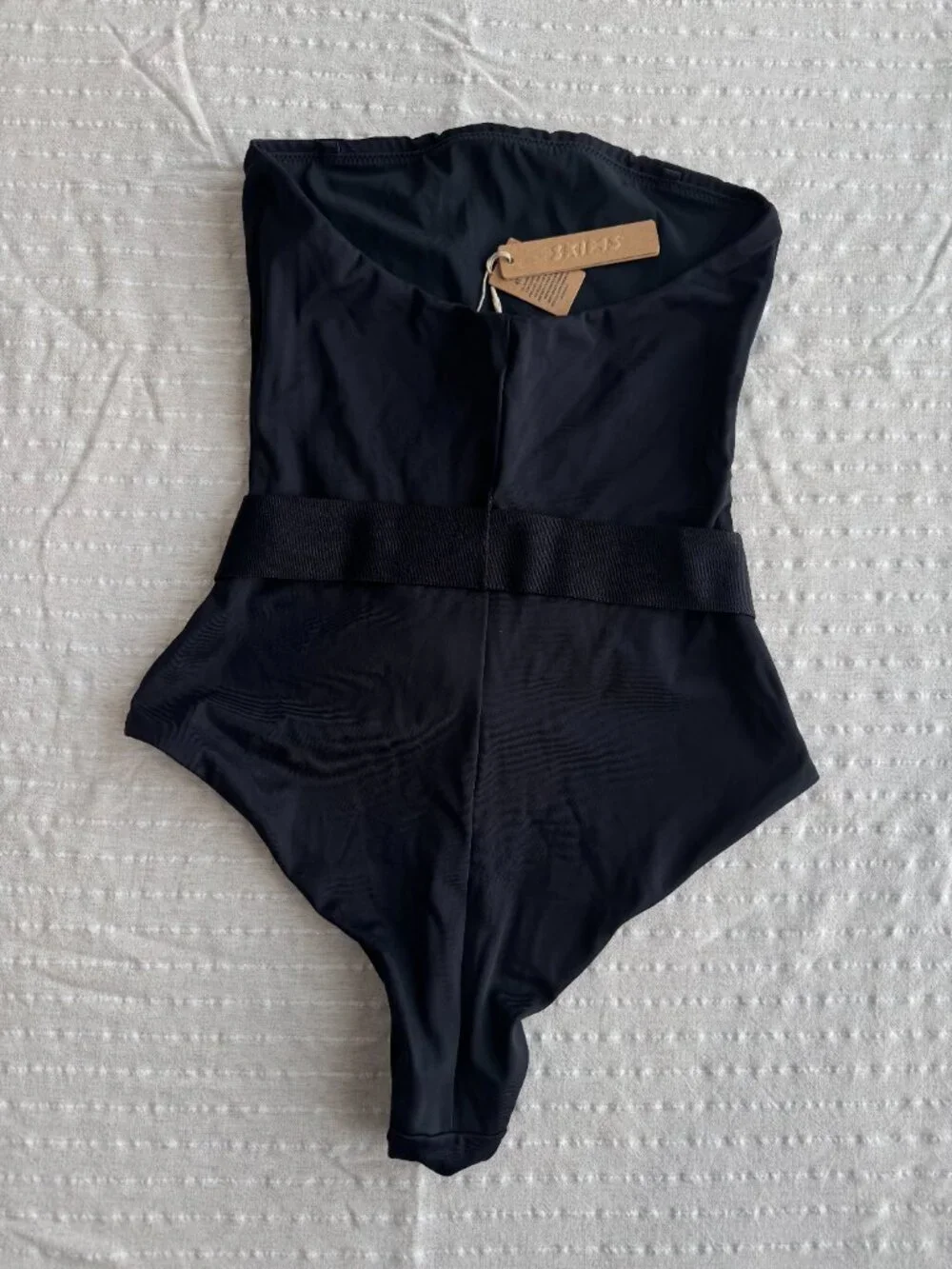 SKIMS Sculpting Swim Strapless One Piece in Onyx Size Small